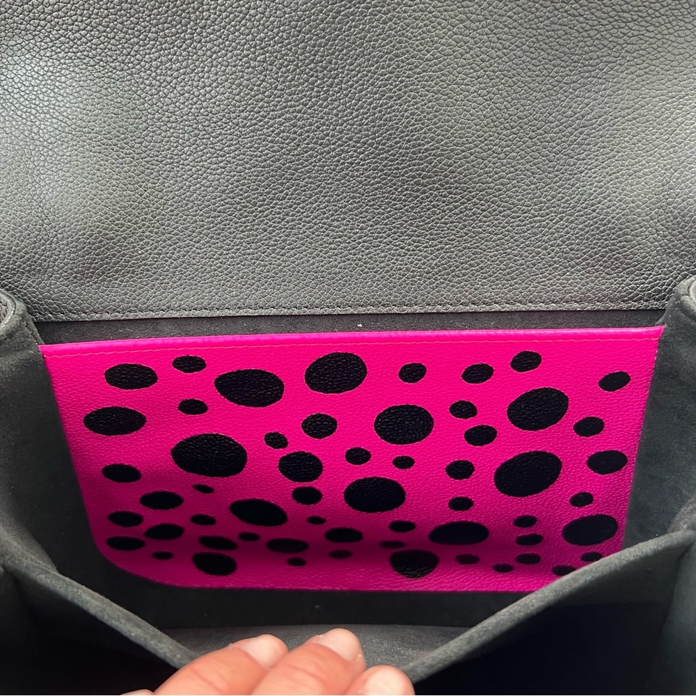 Louis VuittonxYayoi Kusama 2023 Monogram Embossed Dots Empreinte Pochette Métis - Picture 7 of 16